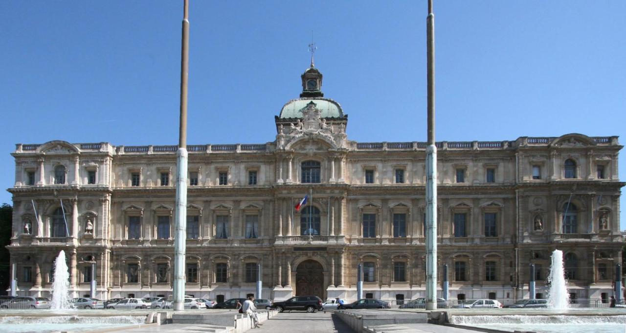 Joli T2 Moderne Au Coeur De Marseille - Place Castellane المظهر الخارجي الصورة